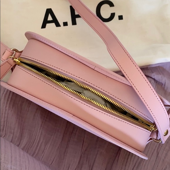 A.P.C. half moon bag rose pale pink - Picture 7 of 8